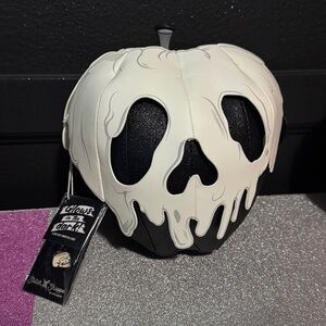 NWT Loungefly Stitch Shoppe Evil Queen Exclusive Glitter Poison Apple Bag